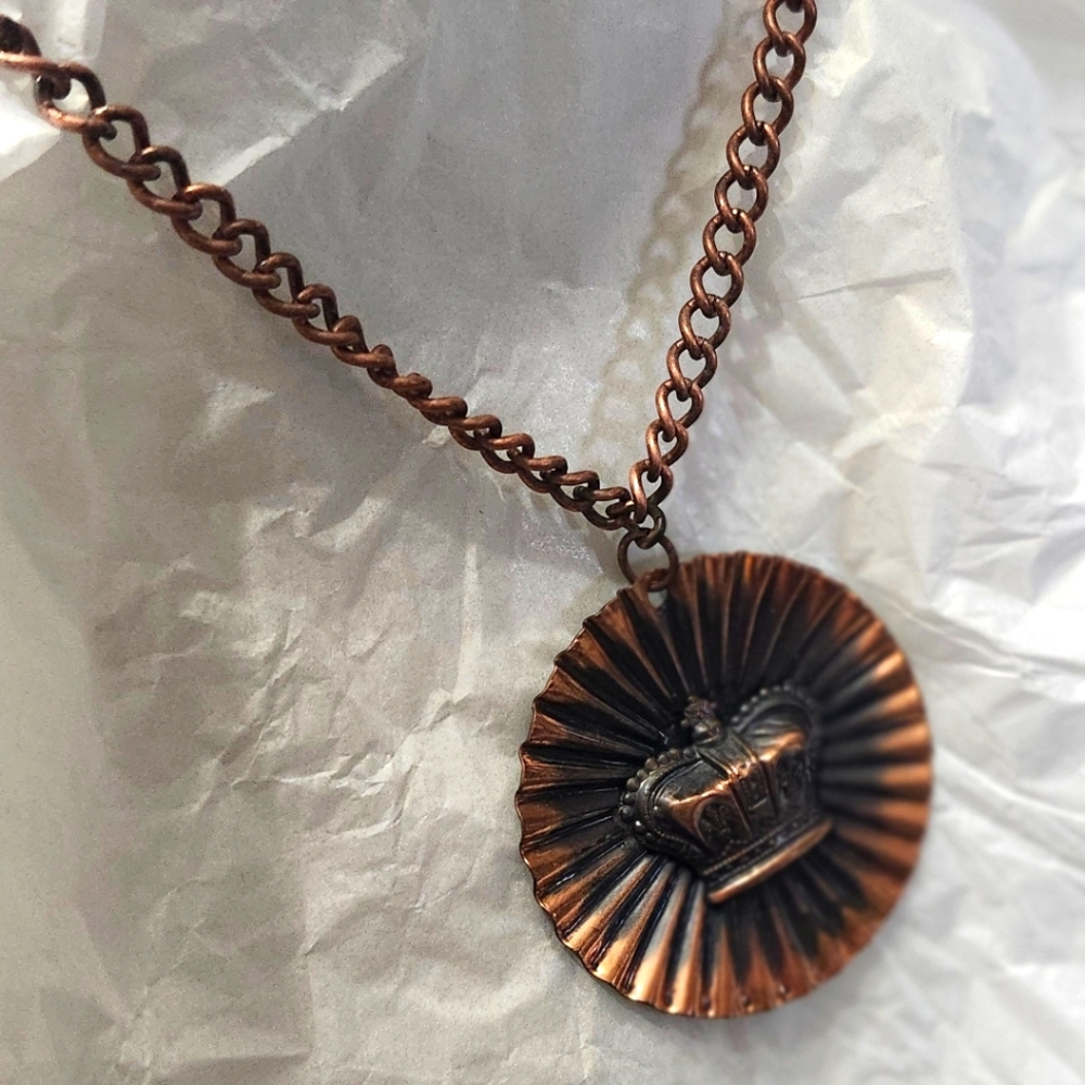 Vtg Solid Copper Mid Century Crown Medallion Larg… - image 3